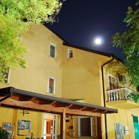 Bed And Breakfast Pieffe Frascineto Ngoại thất bức ảnh