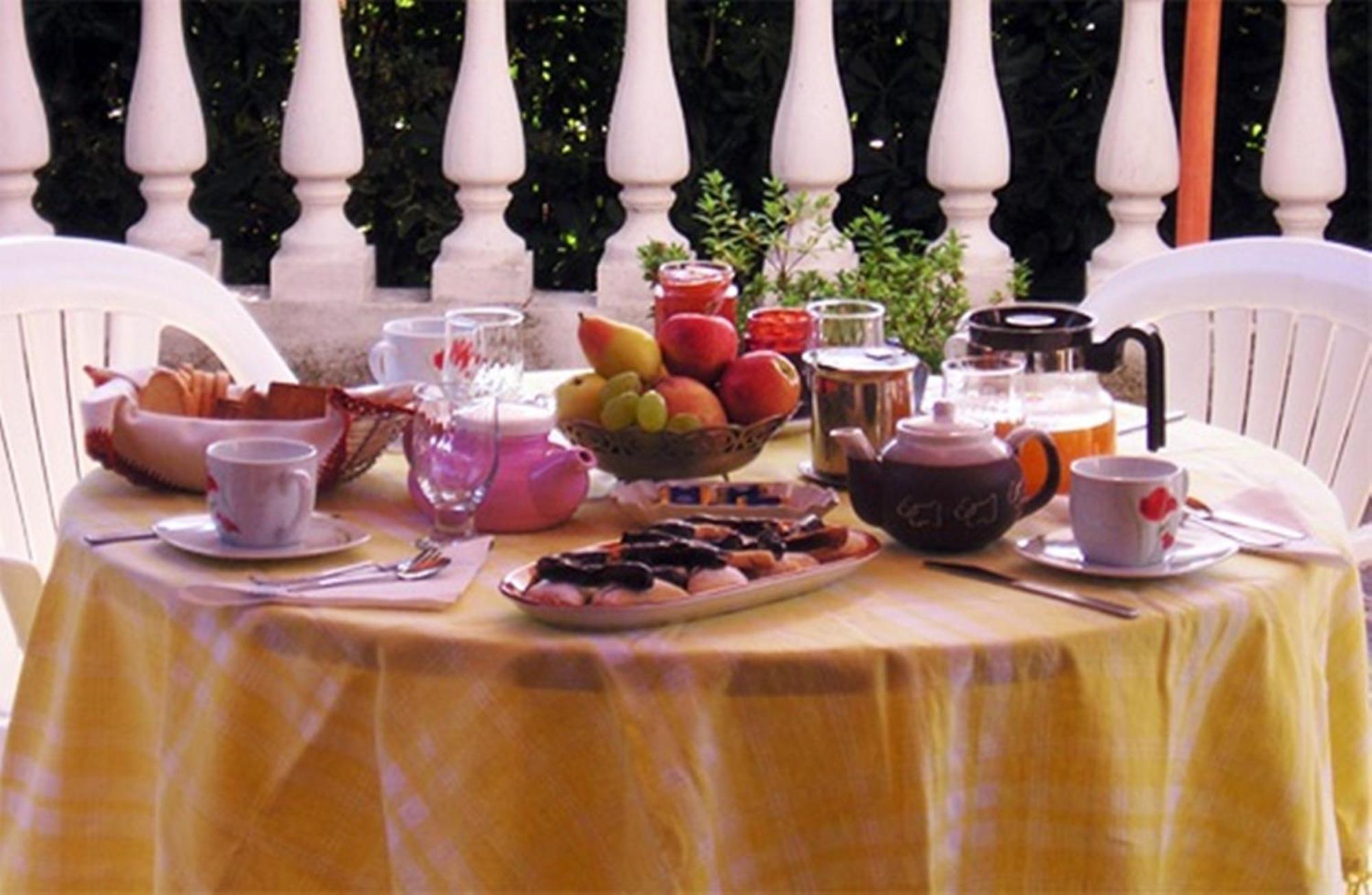 Bed And Breakfast Pieffe Frascineto Ngoại thất bức ảnh