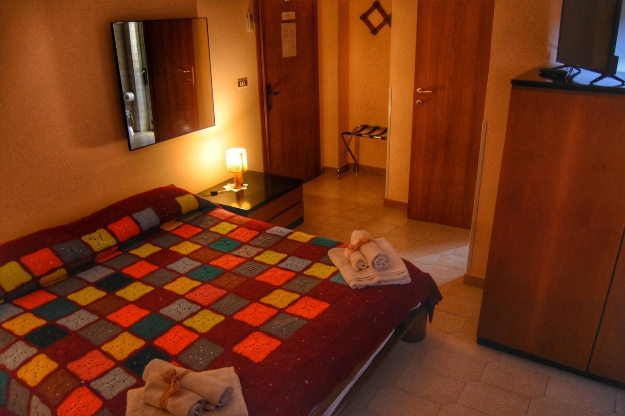 Bed And Breakfast Pieffe Frascineto Ngoại thất bức ảnh