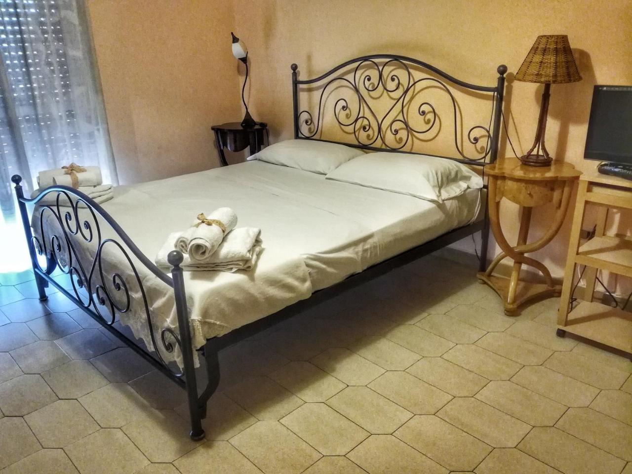 Bed And Breakfast Pieffe Frascineto Ngoại thất bức ảnh